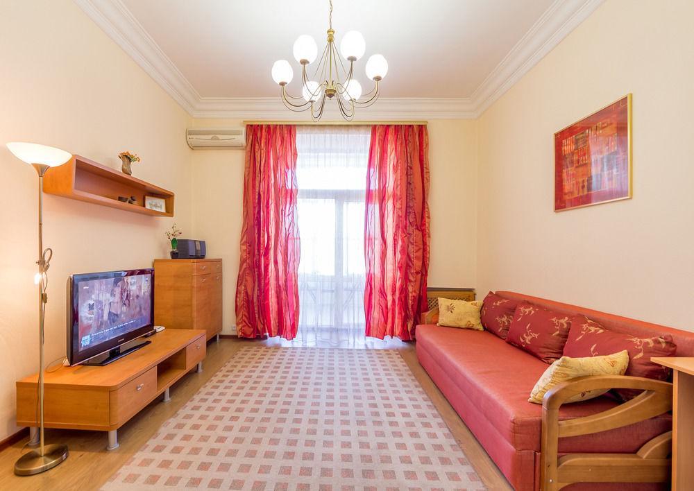 Hostel Kreschatik Kiev Esterno foto