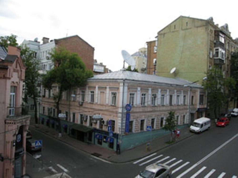 Hostel Kreschatik Kiev Esterno foto