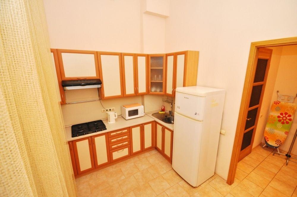 Hostel Kreschatik Kiev Esterno foto