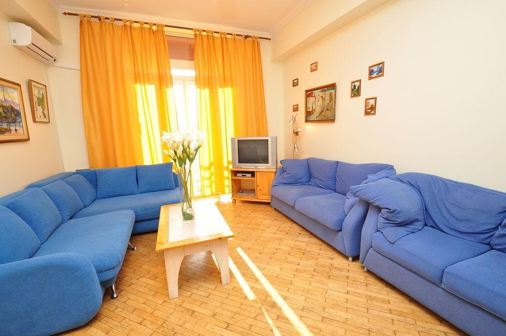 Hostel Kreschatik Kiev Esterno foto