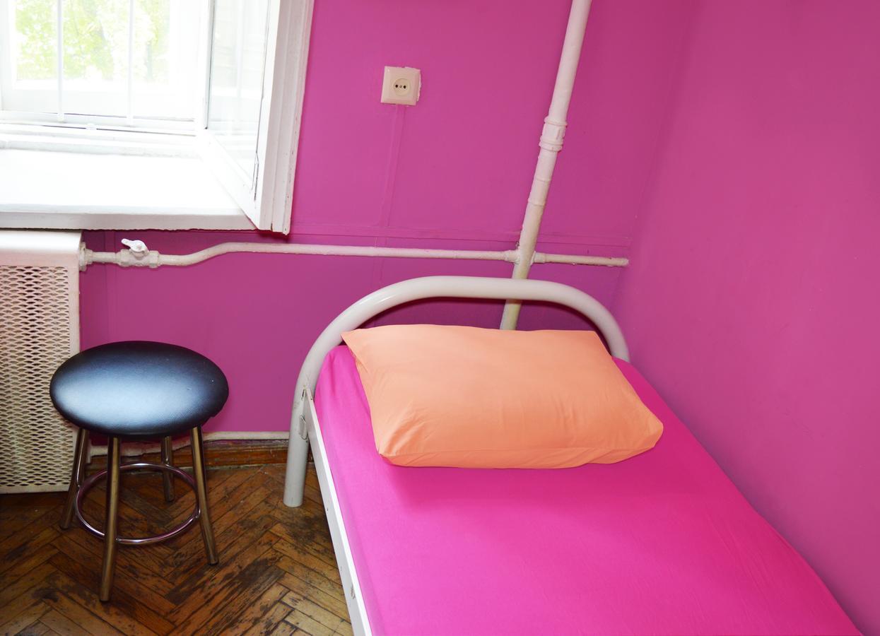 Hostel Kreschatik Kiev Esterno foto