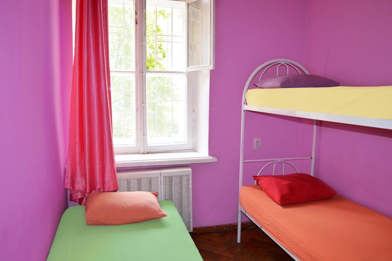 Hostel Kreschatik Kiev Esterno foto