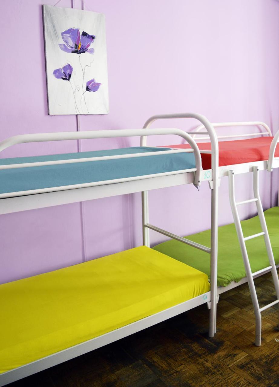 Hostel Kreschatik Kiev Esterno foto