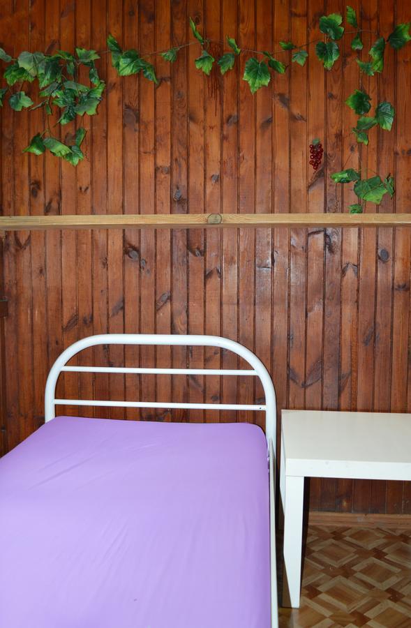 Hostel Kreschatik Kiev Esterno foto